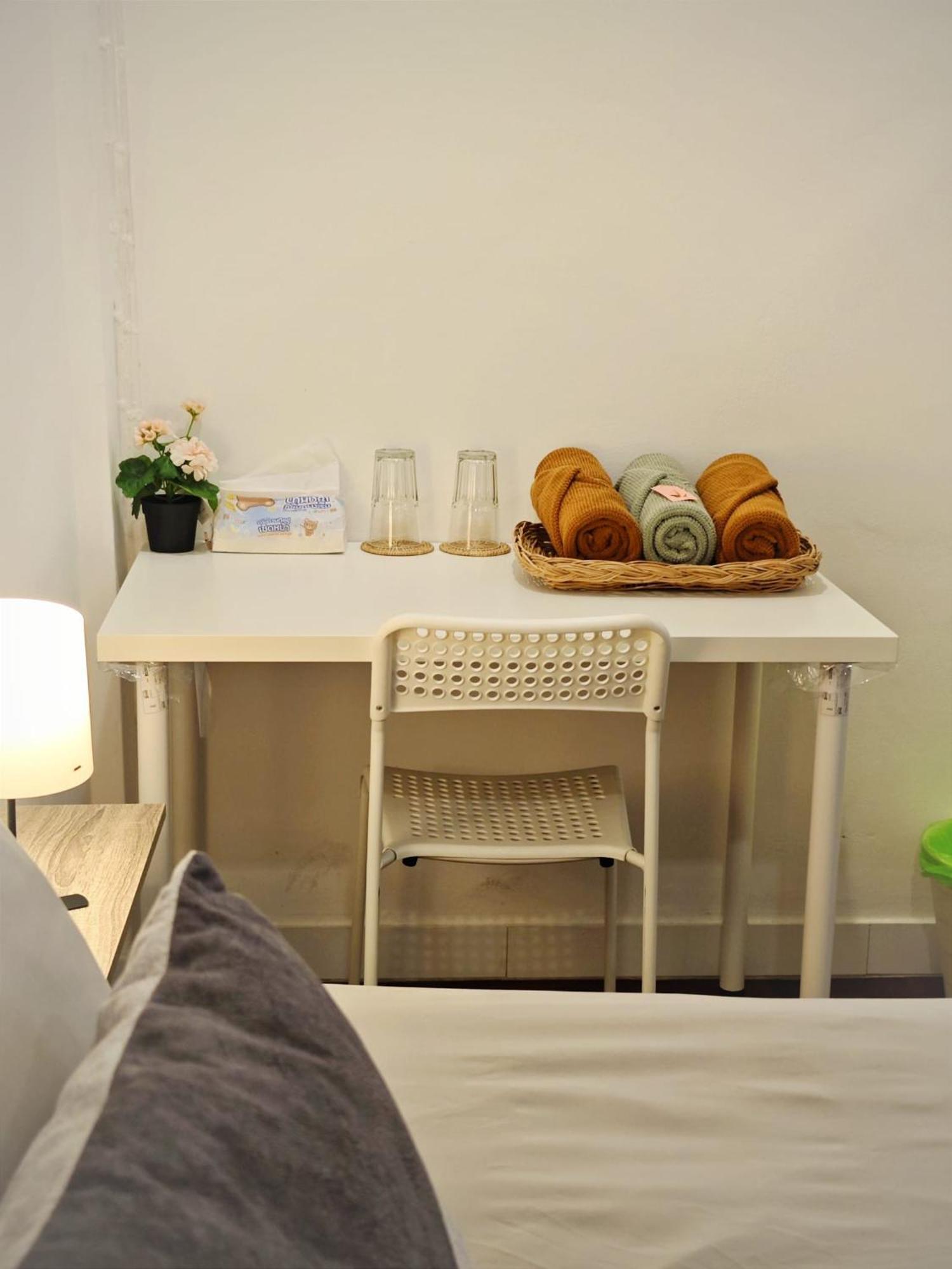 Homey Stay And Cafe By Hematoa بانكوك المظهر الخارجي الصورة